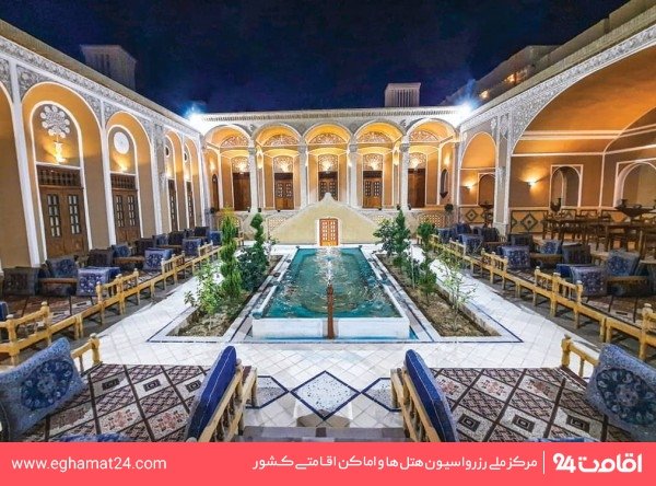 Yazd-Darbar-16