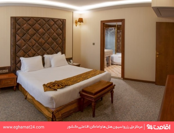 shiraz-rose-17