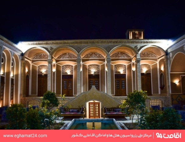 yazd-darbar-19