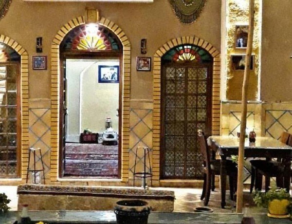 سفره خانه سنتی محمودی