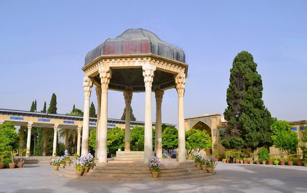 آرامگاه حافظ در شیراز