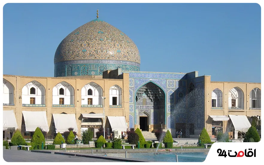 میدان نقش جهان (میدان امام) اصفهان؛ تاریخچه، بازارها و جاهای دیدنی اطراف 9 مسجد شیخ لطف الله