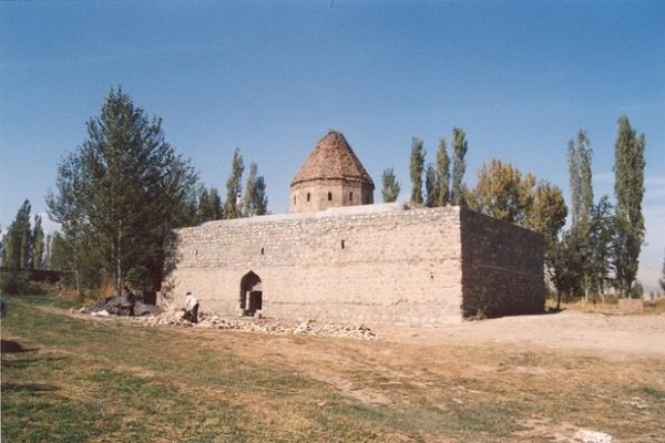 مساجد و کلیساهای آذربایجان غربی