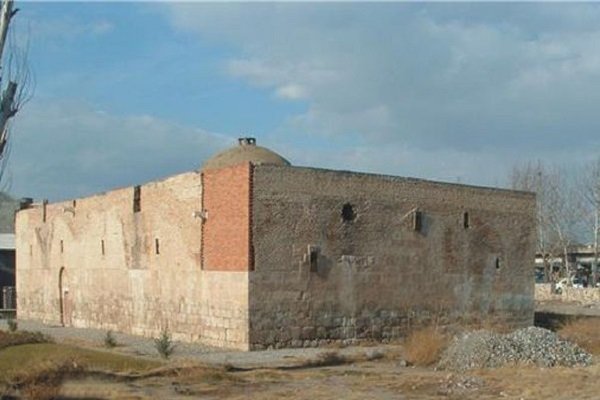 مساجد و کلیساهای آذربایجان غربی