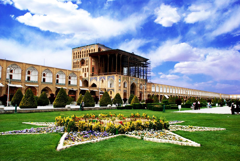 عمارت عالی قاپو