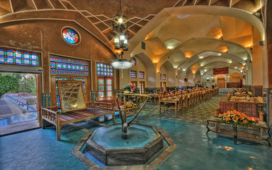 رستوران های یزد با محیطی زیبا