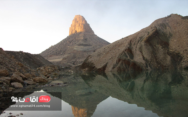 کوه پردیس بوشهر و منظره چشمه پای آن