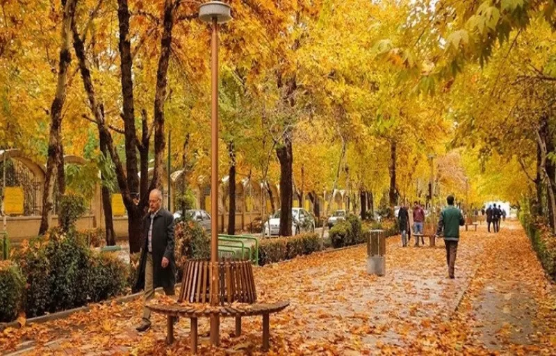 چهارباغ عباسی اصفهان خیابانی که حتما باید در آن قدم بزنید!