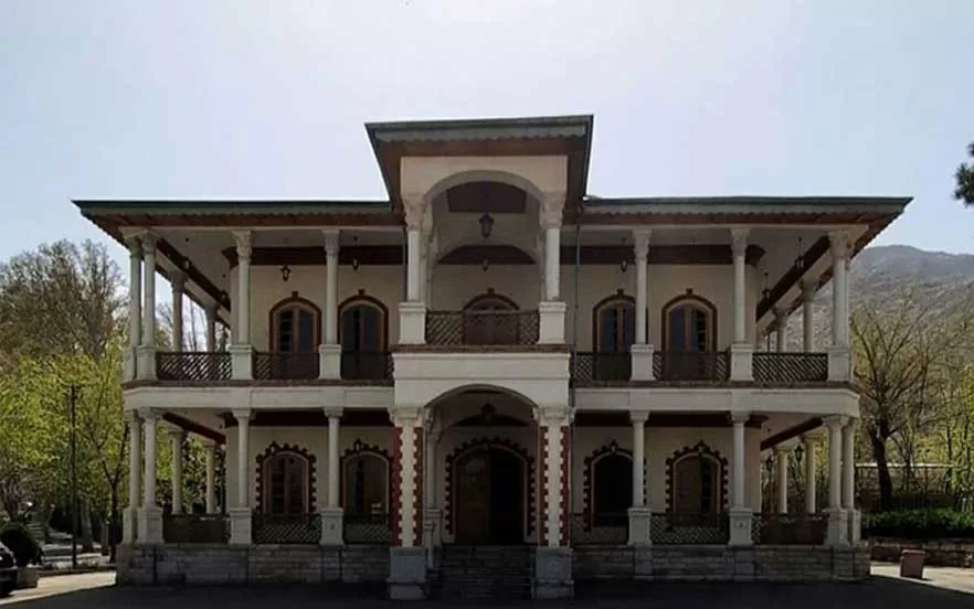 قصر یاقوت یکی از جاهای دیدنی تهران با معماری اروپایی