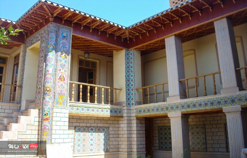 معماری موزه خاتم