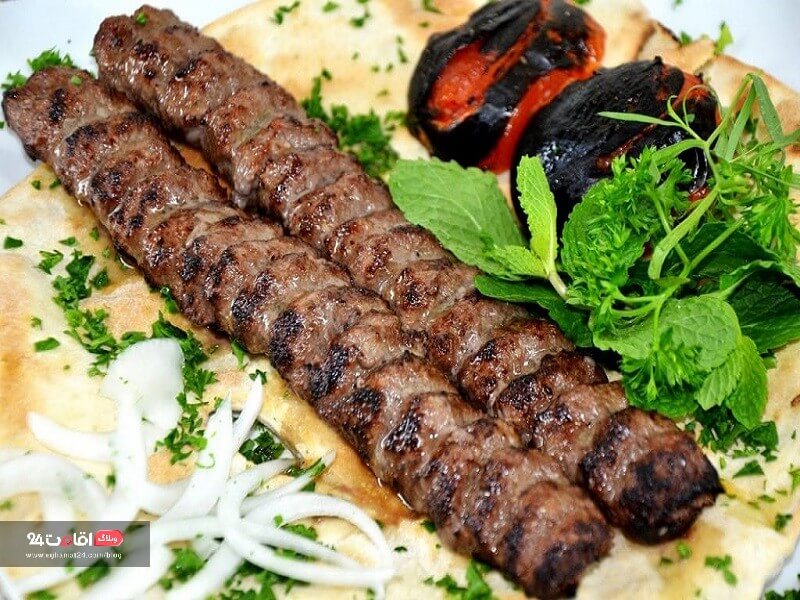 کباب شیراز در مراکز مهم و معروف از تجربه های خاص و فراموش نشدنی در شیراز