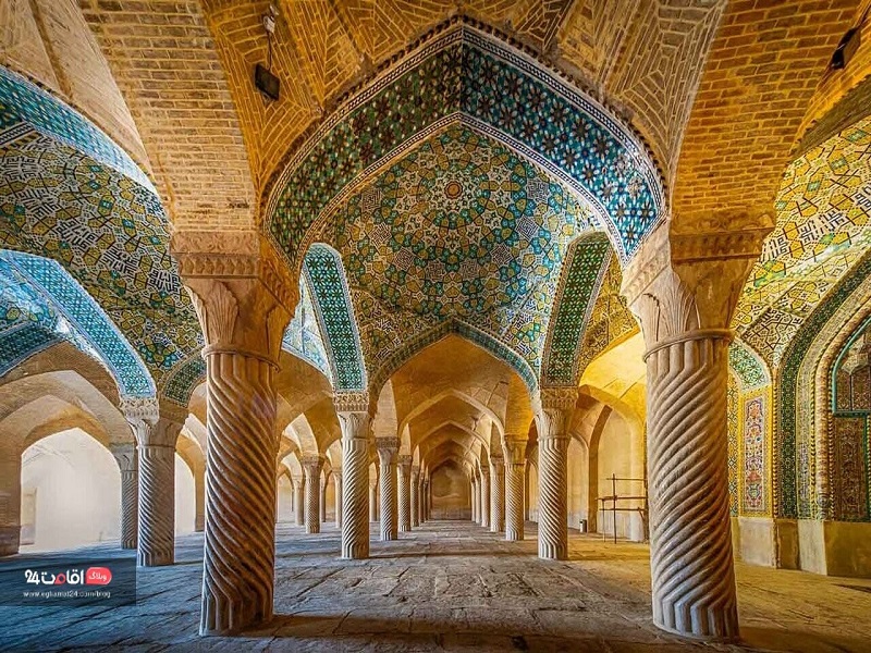 آرامش شبستان مسجد وکیل شیراز