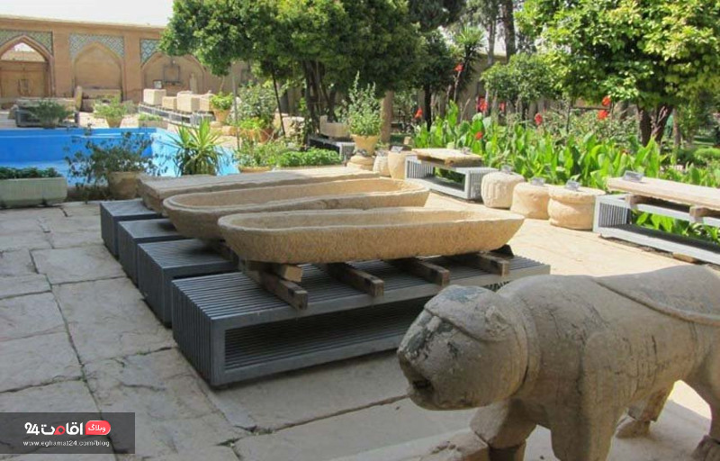 دسترسی به باغ موزه هفت تنان شیراز