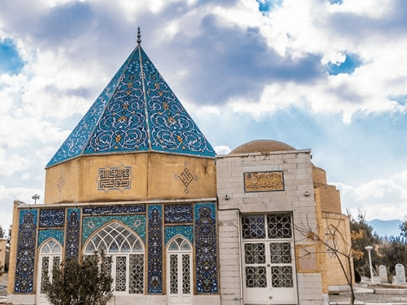 تخت فولاد اصفهان، آرامگاه یوشع نبی، بازدید از بزرگترین گورستان جهان اسلام