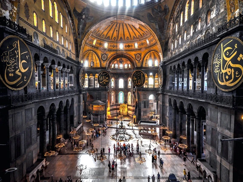 مسجد ایاصوفیه استانبول یکی از مهمترین جاهای دیدنی استانبول
