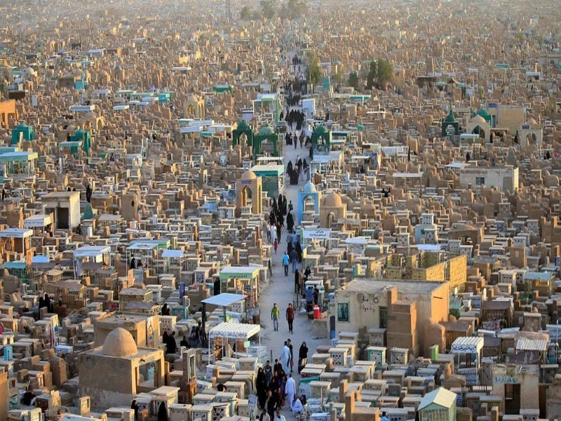 najaf wadi al salam cemetery