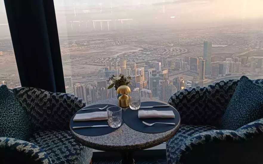 لانژ برج خلیفه دبی؛ جایی برای استراحت با چشم‌اندازی زیبا