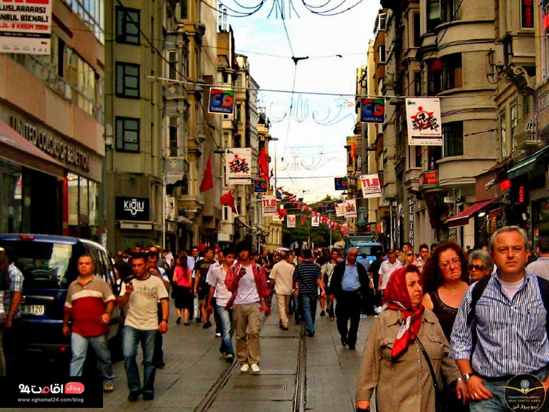 کمی بیشتر درباره خیابان استقلال استانبول بخوانید