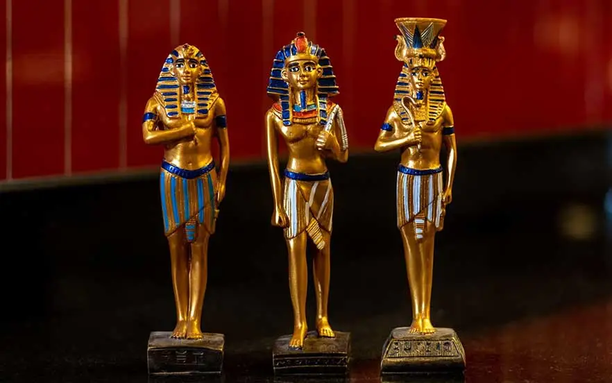 نمادهای باستانی مصر در دهکده جهانی دبی