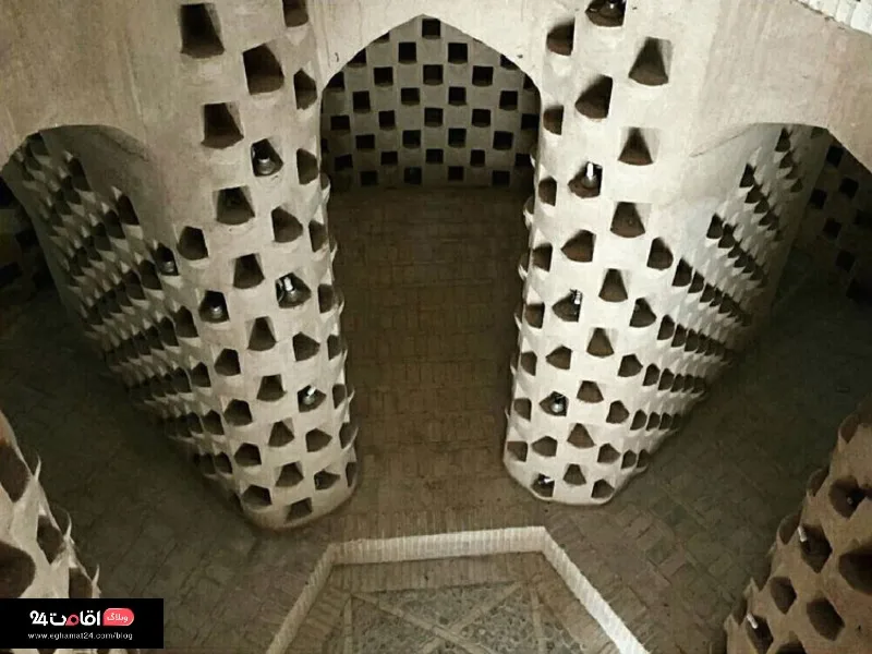 برج پرندگان یزد