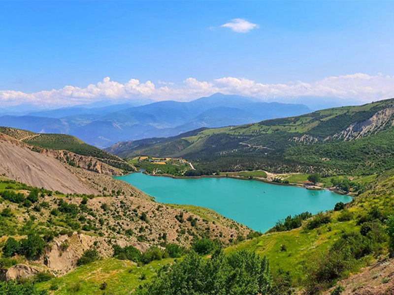 دورنمایی از دریاچه ولشت چالوس