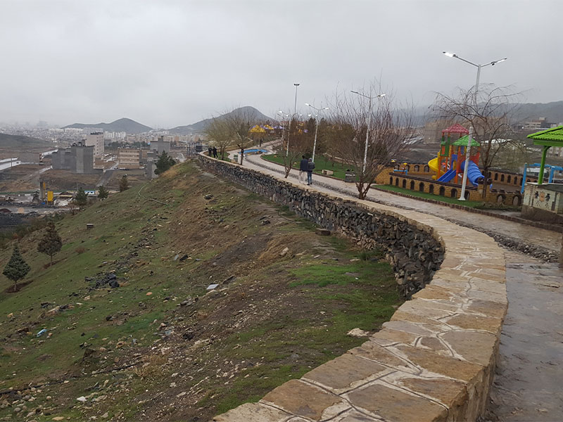 نمای کلی بام مشهد یا پارک کوهستانی خورشید