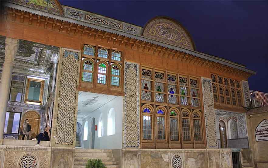 عمارت دیوان‌خانه از مکان های دیدنی شیراز در نزدیکی ارگ