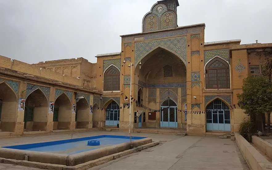 مسجد مشیر از جاهای دیدنی شیراز در محله ارامنه