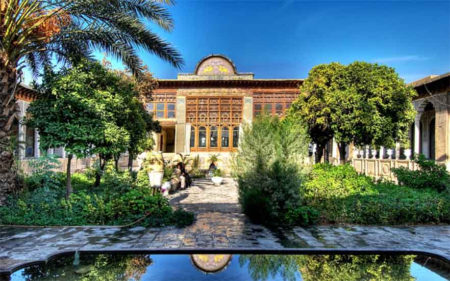 زینت‌الملک از مکان های دیدنی شیراز با حال‌وهوای تاریخی