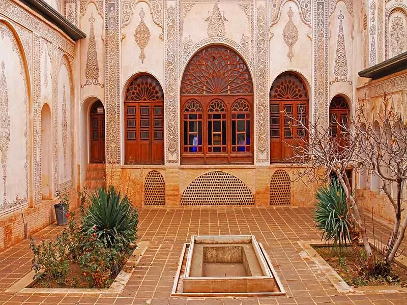 خانه تاریخی رزاقیان jpg