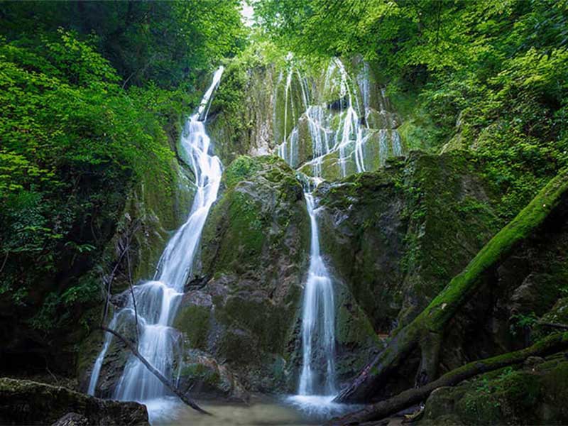 آبشار شی الیم