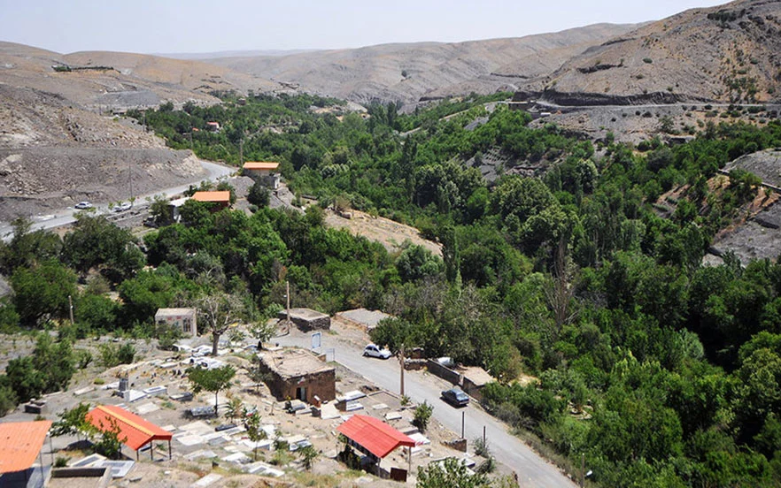 روستای مایان نزدیک طرقبه