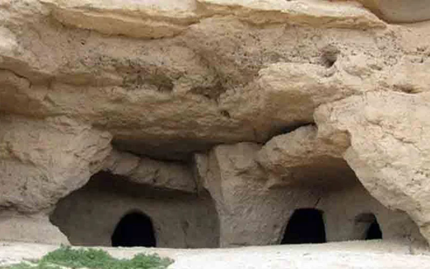 غارهای سه‌گانه چابهار