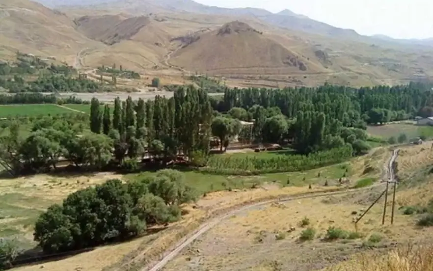 روستای ایستا