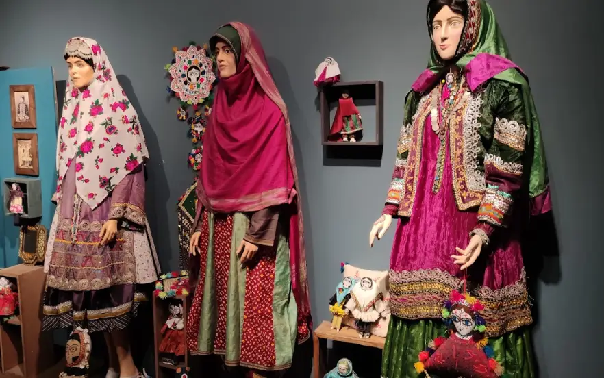 موزه عروسک ملل یکی از جاهای دیدنی تهران با دنیایی از عروسک‌ها