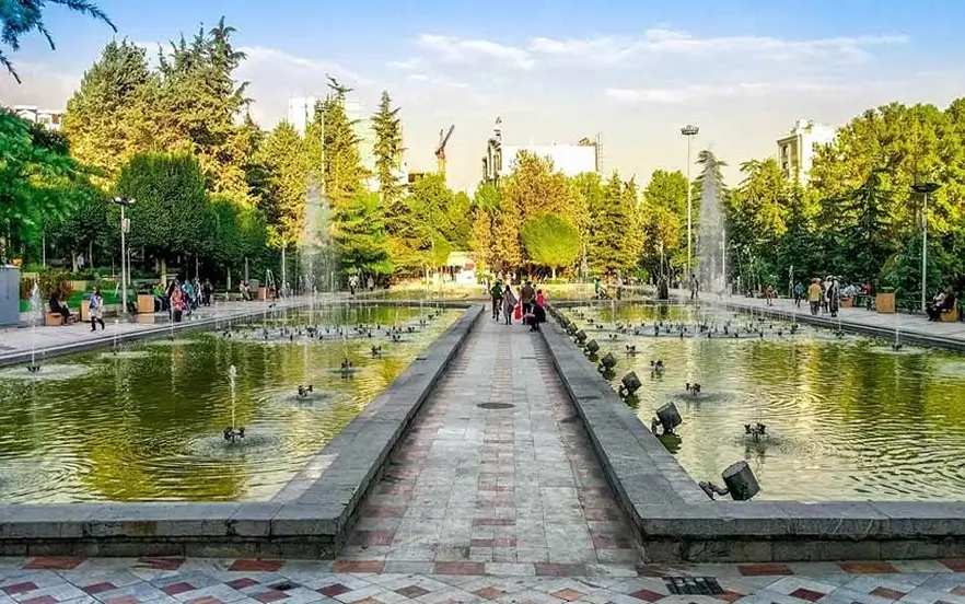 پارک نیاوران