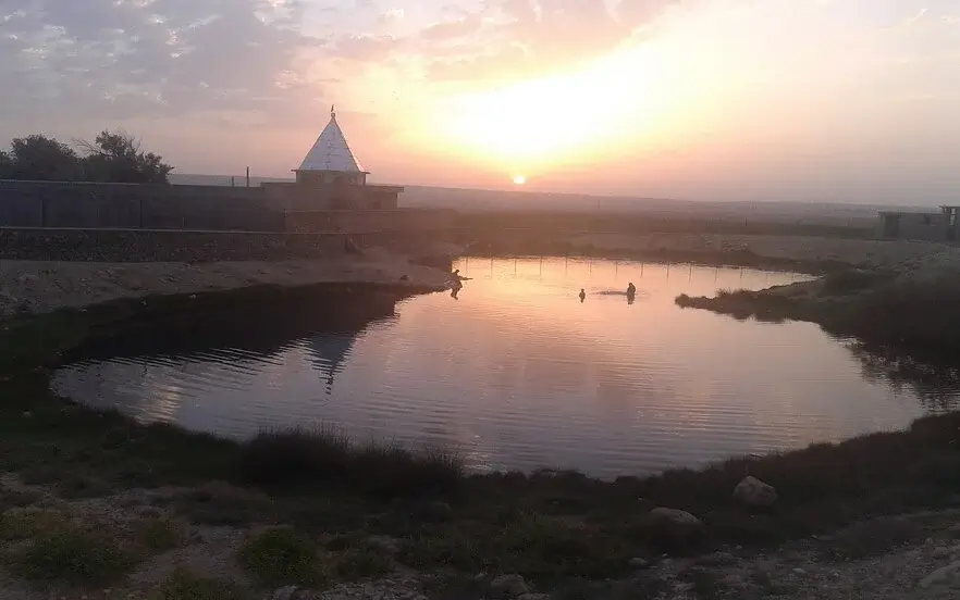 چشمه آب گرم میر احمد بوشهر