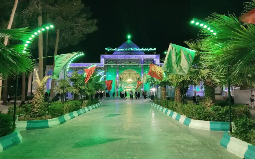 امام‌زاده سید جعفر یکی از مکان‌های مذهبی یزد
