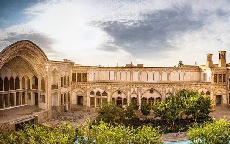 خانه تاریخی عامری‌ها یکی از دیدنی‌های کاشان با قدمتی طولانی
