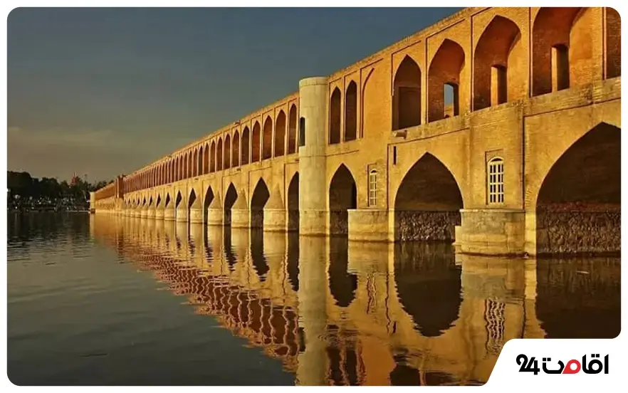 سی و سه پل برای لوکیشن عکاسی اصفهان