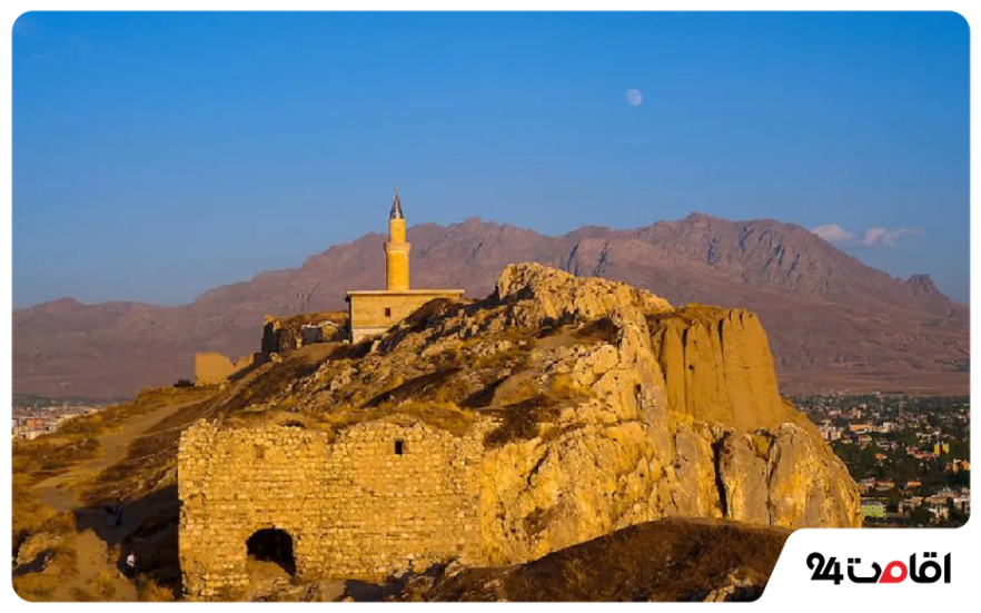 جاهای دیدنی نزدیک خانه گربه های وان