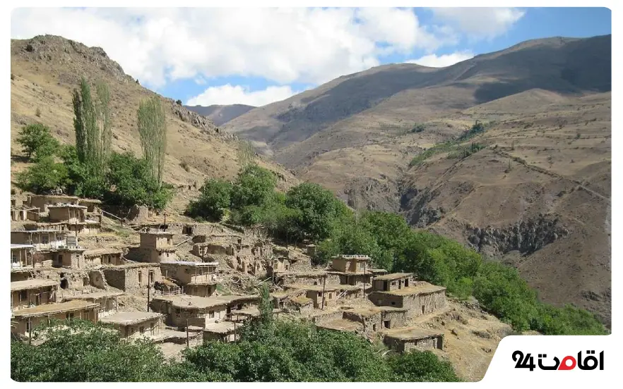  روستای نغندر یکی از دیدنی های مشهد در تابستان