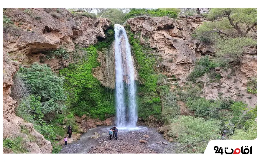 آبشار خروشان و دیدنی قره‌سو در نزدیکی مشهد
