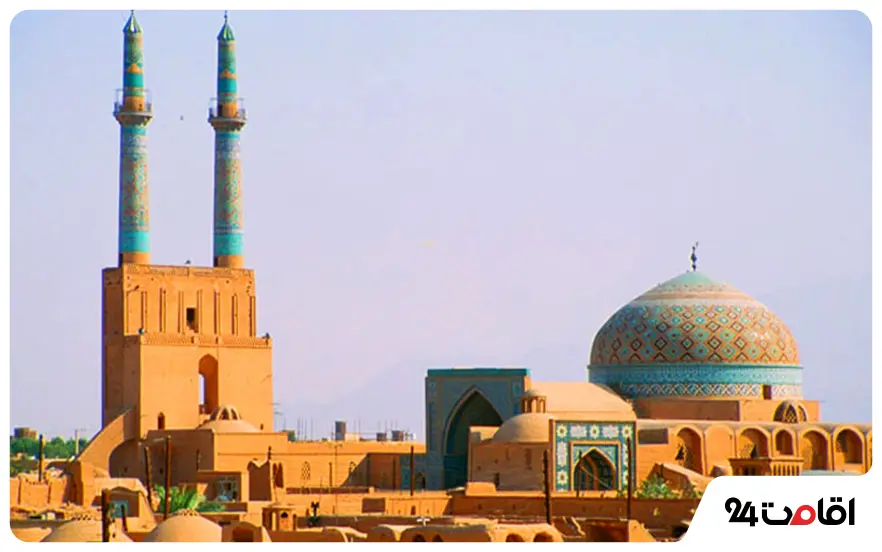مسجد جامع یزد در فصل پاییز