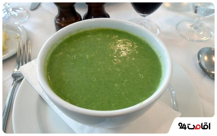 ۱۹ تا از غذاهای محلی بهشهر؛ غذای سنتی بهشهر را کجا بخوریم؟ 4 آش گزنه بهشهر