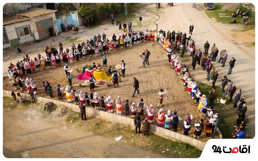 آیینهای محلی لیسار؛ از آیین نوروزخوانی تا مراسم محرم 2 آیین نوروزخوانی