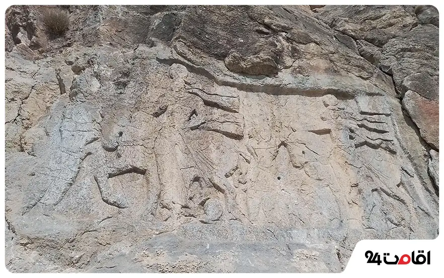 نقش برجسته خان تختی 