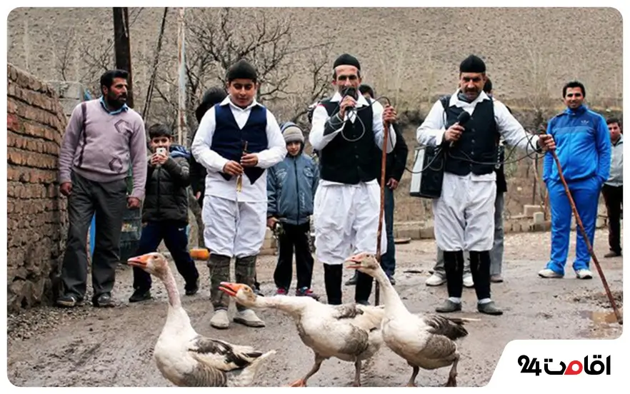 با اصیلترین آیین های محلی قزوین آشنا شوید 6 آیین نوروزخوانی در قزوین