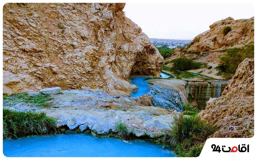 آب‌تنی در آب گرم کوهستان گنو در اطراف بندرعباس