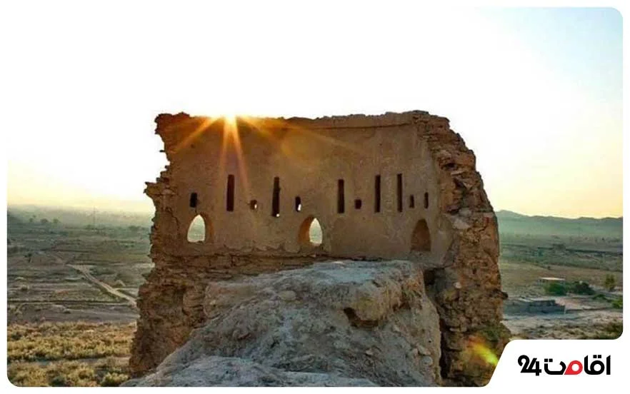 قلعه فین در اطراف بندرعباس دیدنی طبیعی